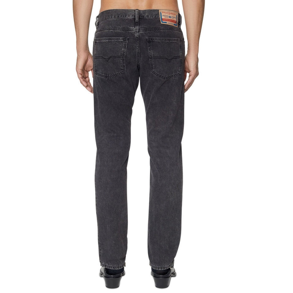 Diesel D-Sark Black Washed Jeans W30 L32 / 32L