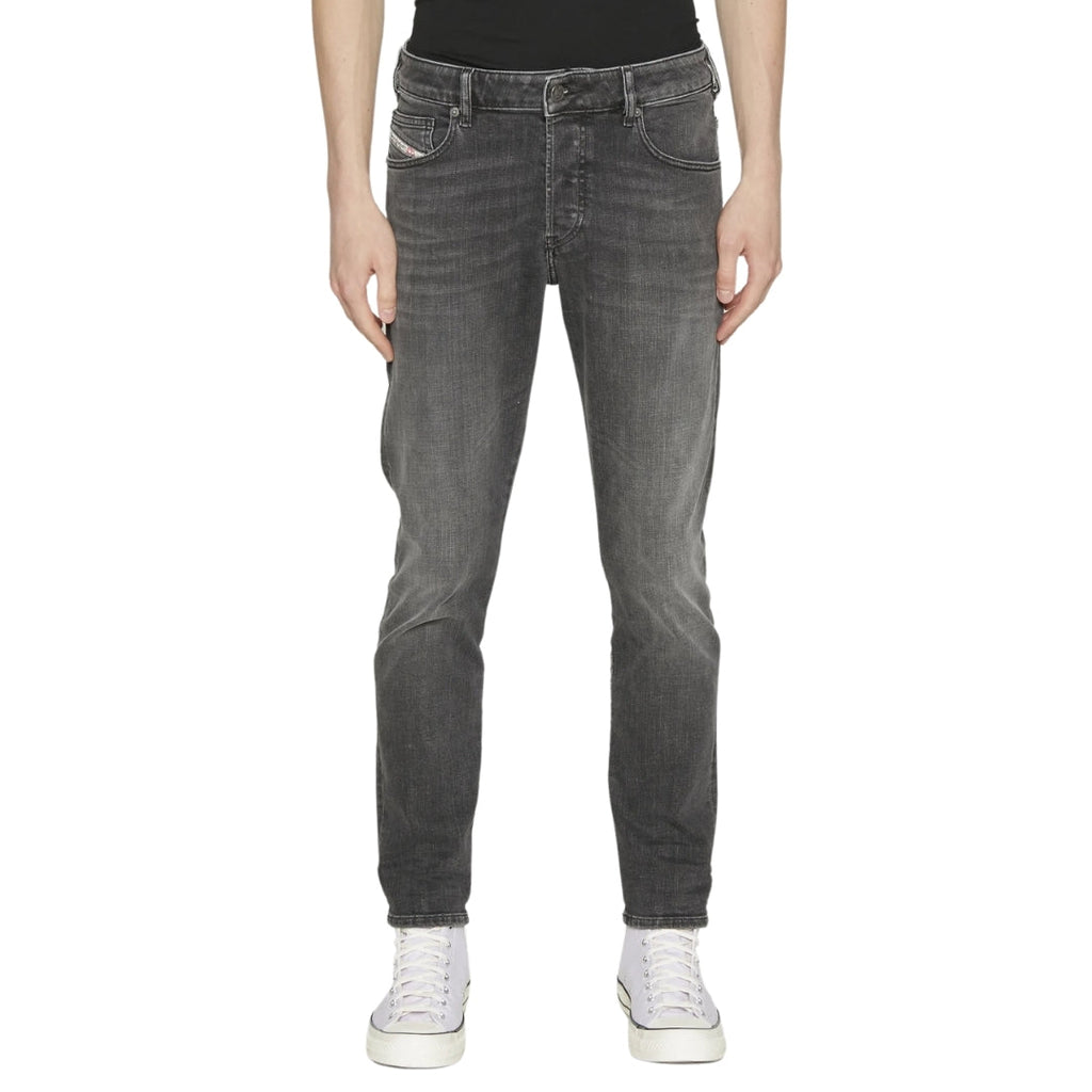 Diesel D-Yennox Tapered Fit Dark Grey Jeans W30 L30 / 30L