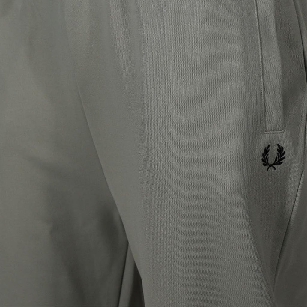 FRED PERRY ST6576 R42 R42 SEAGRASS/NIGHT GREEN SEASONAL TAPED TRACK PANT MEN S